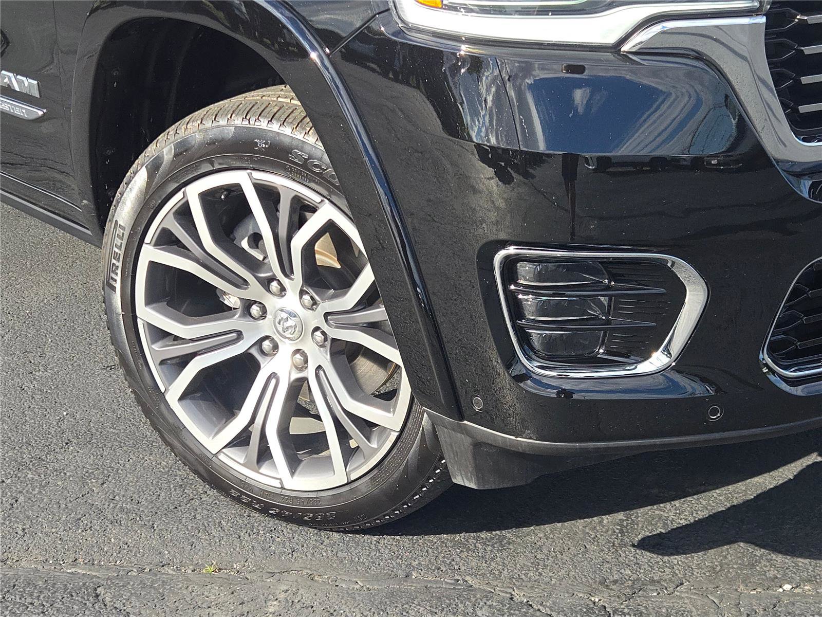 Used 2025 RAM 1500 Tungsten w/ Bed Utility Group image 4