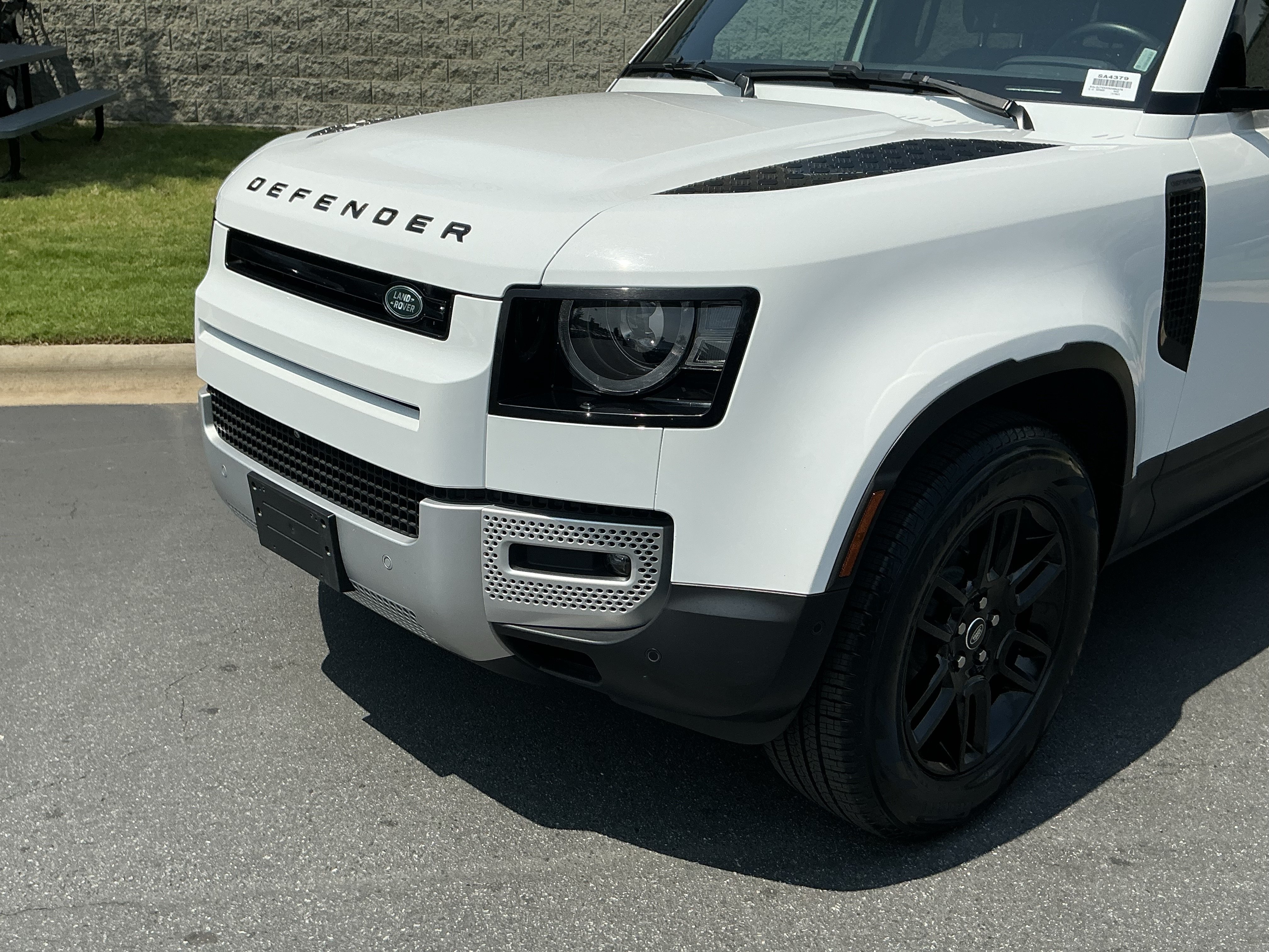 Certified 2025 Land Rover Defender 110 S AWD/4WD image 11