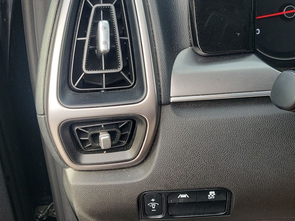 Used 2023 Kia Sorento S w/ Panoramic Sunroof Package FWD image 24