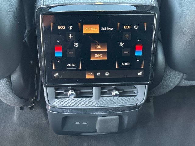 Certified 2026 Cadillac Vistiq Sport w/ LPO, Floor Liner Package AWD/4WD image 16
