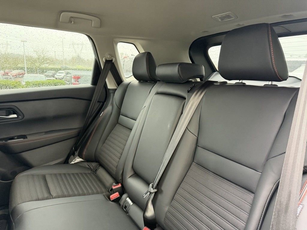 Used 2026 Nissan Rogue SV AWD/4WD image 29