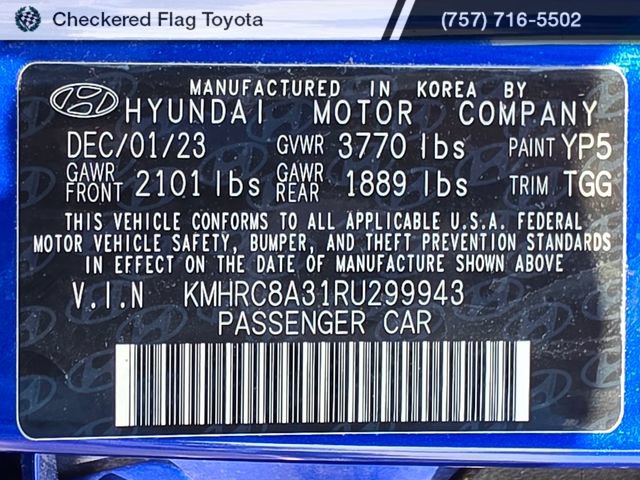 Used 2024 Hyundai Venue SEL FWD image 28