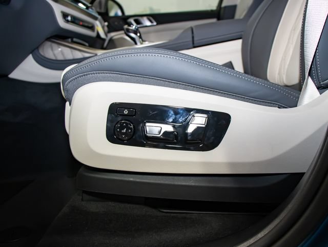 New 2026 BMW ALPINA XB7 AWD/4WD image 15