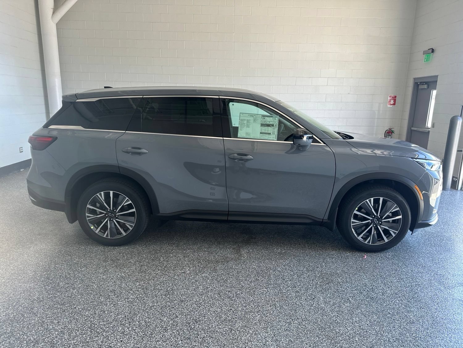 New 2027 INFINITI QX60 Luxe w/ Cargo Package AWD/4WD image 8