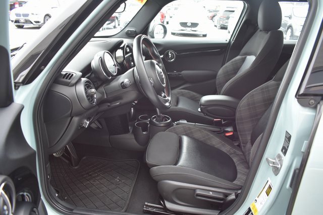 Used 2019 MINI Cooper S image 13