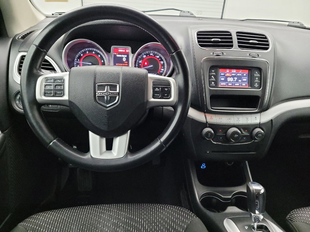 Used 2019 Dodge Journey SE image 22