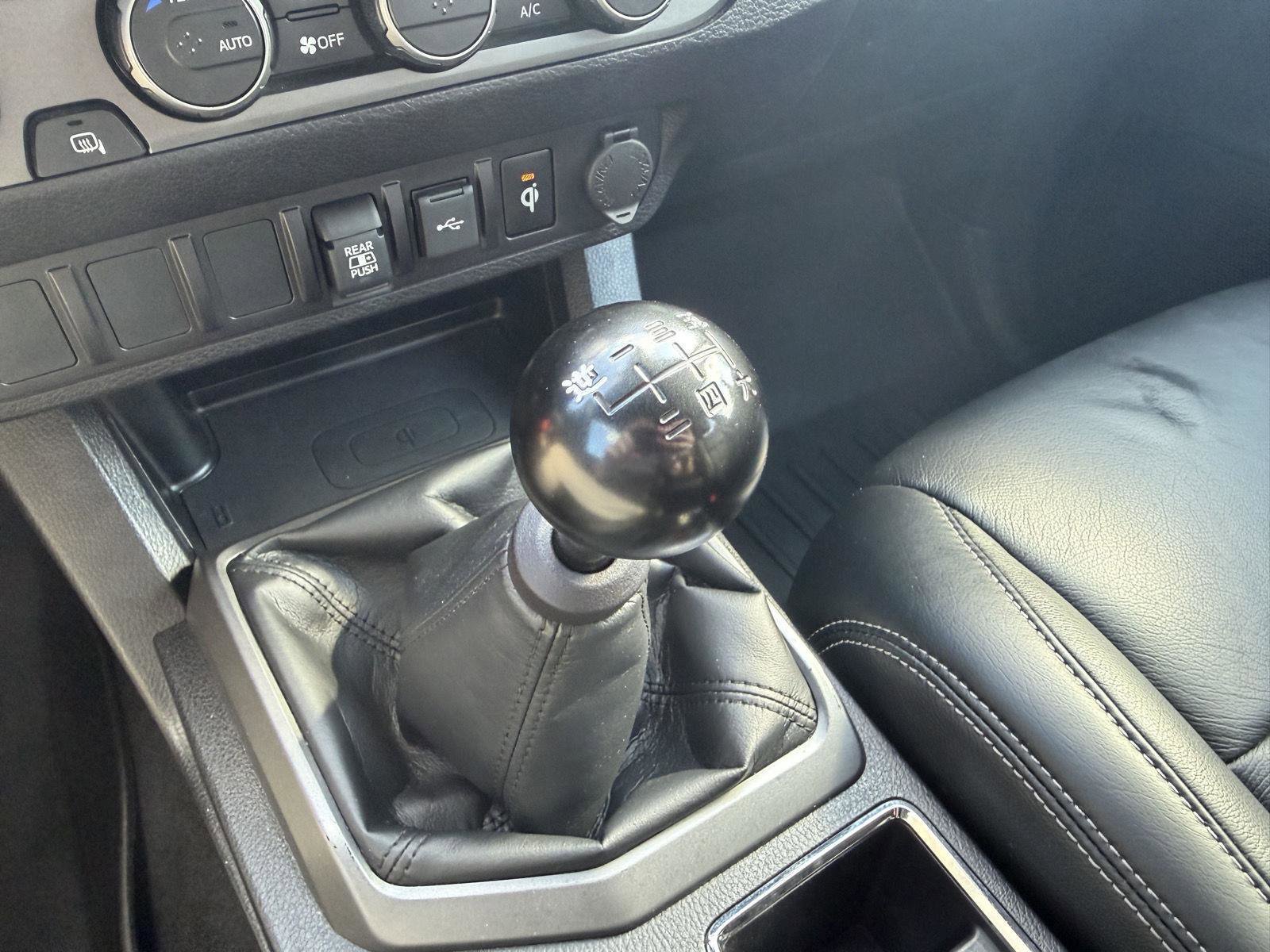 Used 2021 Toyota Tacoma TRD Sport AWD/4WD image 13