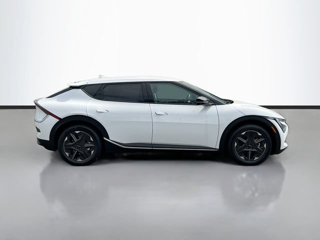 New 2026 Kia EV6 Light RWD image 8