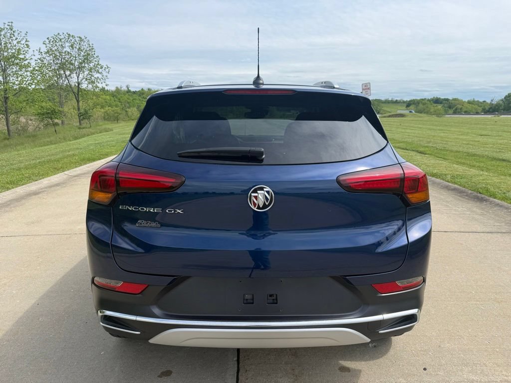 Used 2023 Buick Encore GX Essence FWD image 4