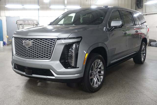 New 2026 Cadillac Escalade ESV Luxury image 3