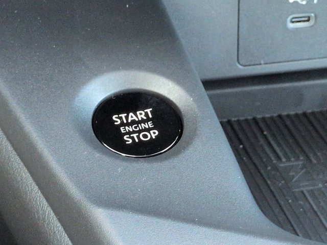 Certified 2027 Nissan Sentra SV w/ SV Convenience Package FWD image 26