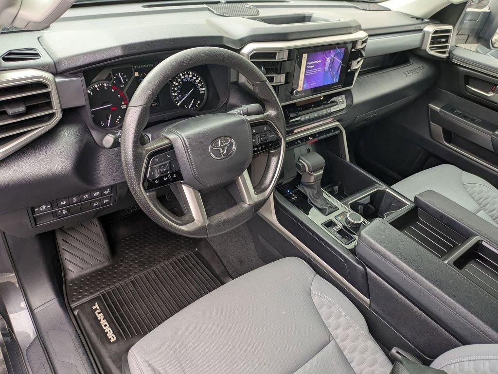 Used 2022 Toyota Tundra SR5 w/ SR5 Convenience Package image 11