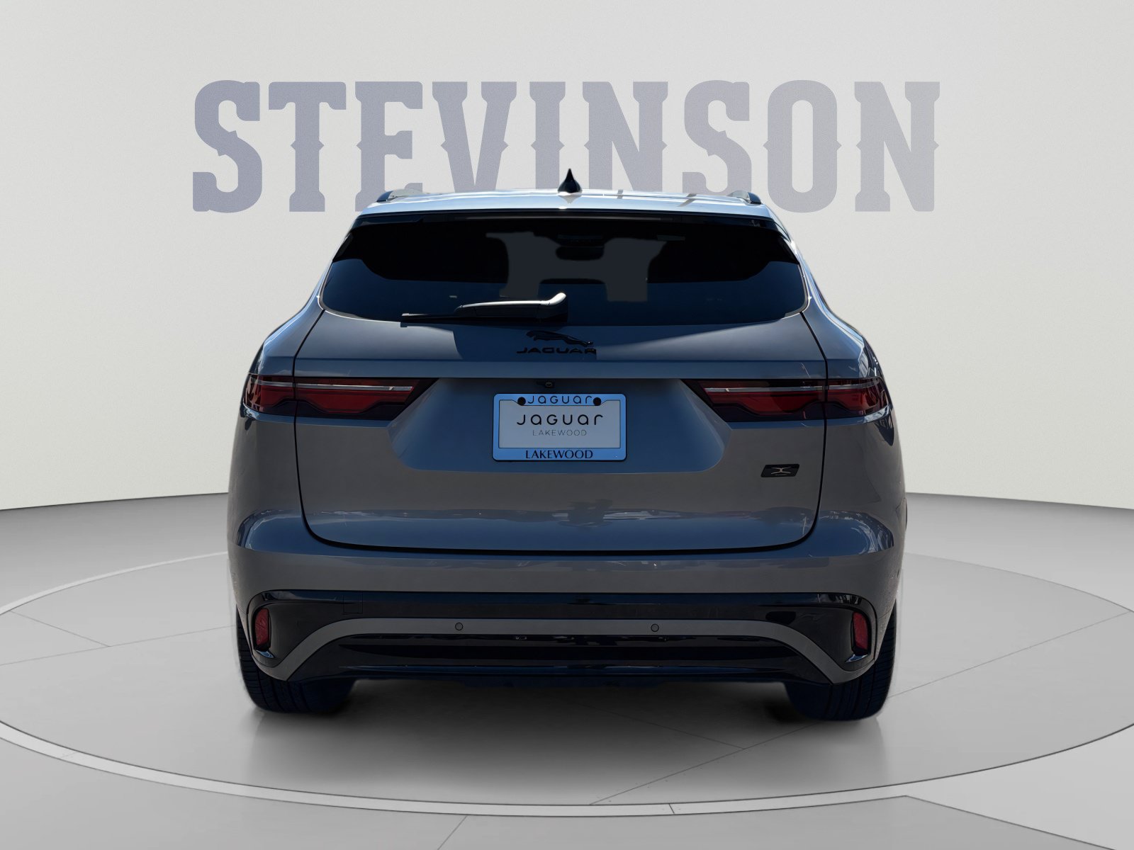 Used 2026 Jaguar F-PACE R-Dynamic S AWD/4WD image 4
