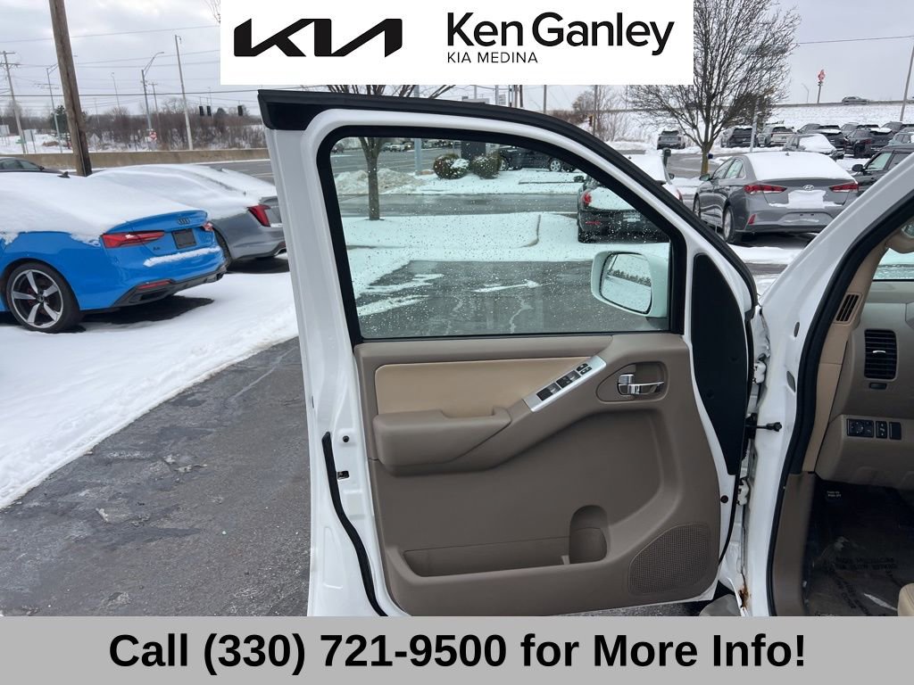 Used 2012 Nissan Pathfinder Silver image 25