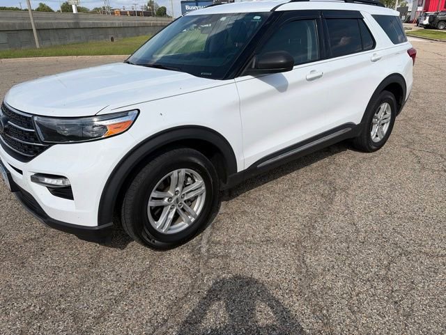 Used 2021 Ford Explorer XLT w/ Equipment Group 202A AWD/4WD image 5