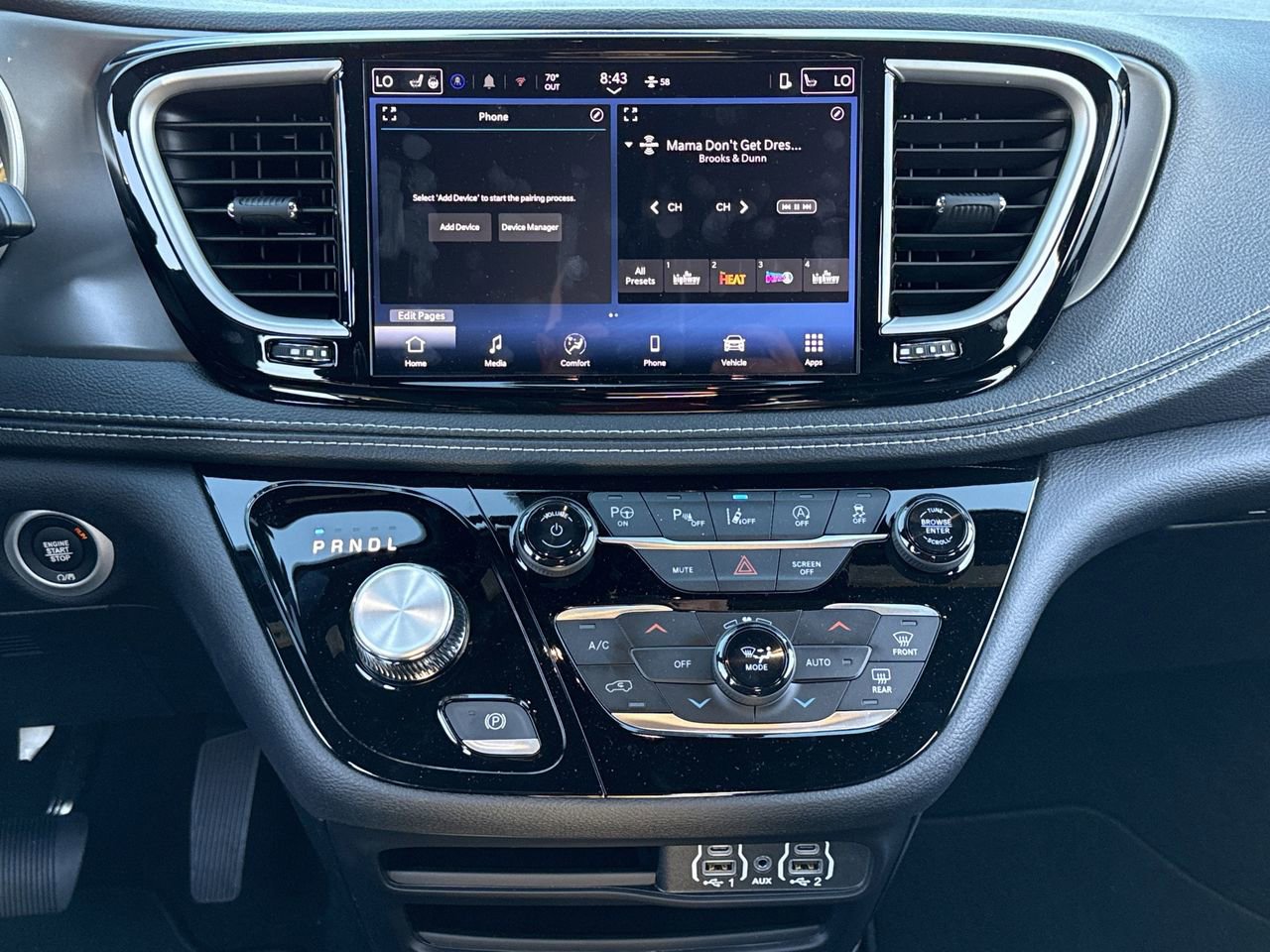 New 2025 Chrysler Pacifica Select image 3