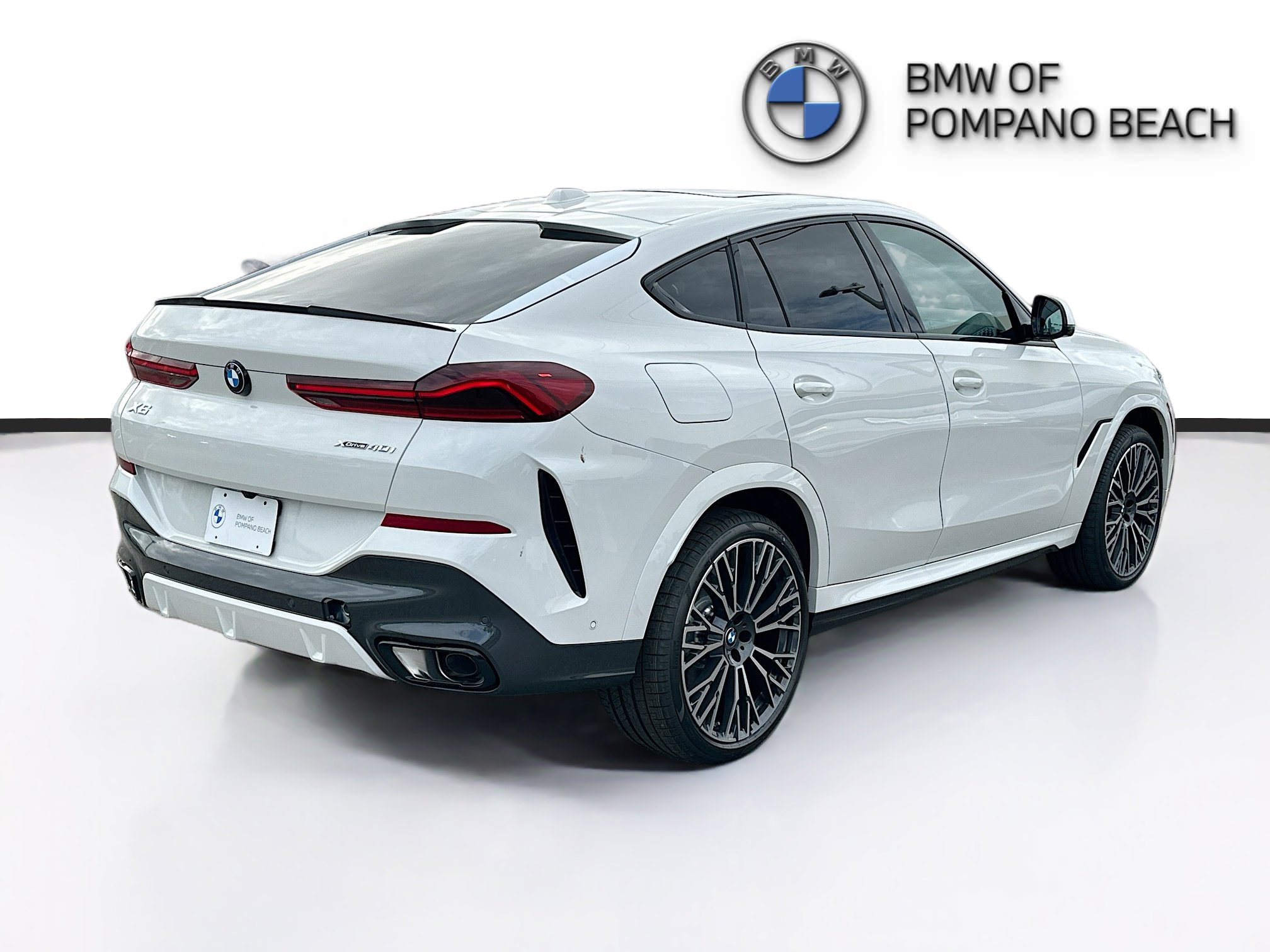 New 2026 BMW X6 xDrive40i w/ Premium Package image 6