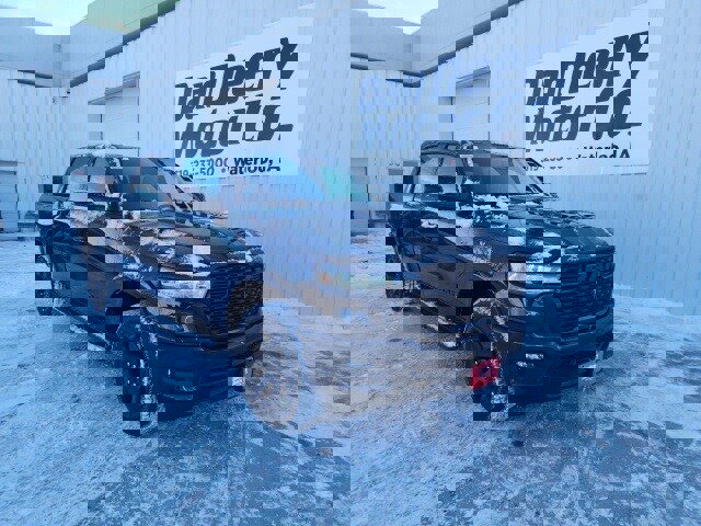 New 2026 RAM 1500 4x4 Crew Cab