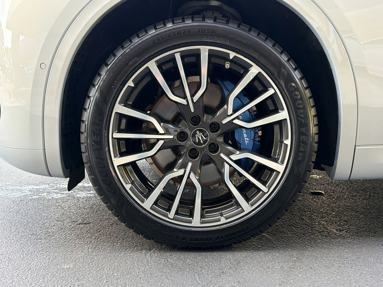 Used 2023 Maserati Grecale GT AWD/4WD image 12