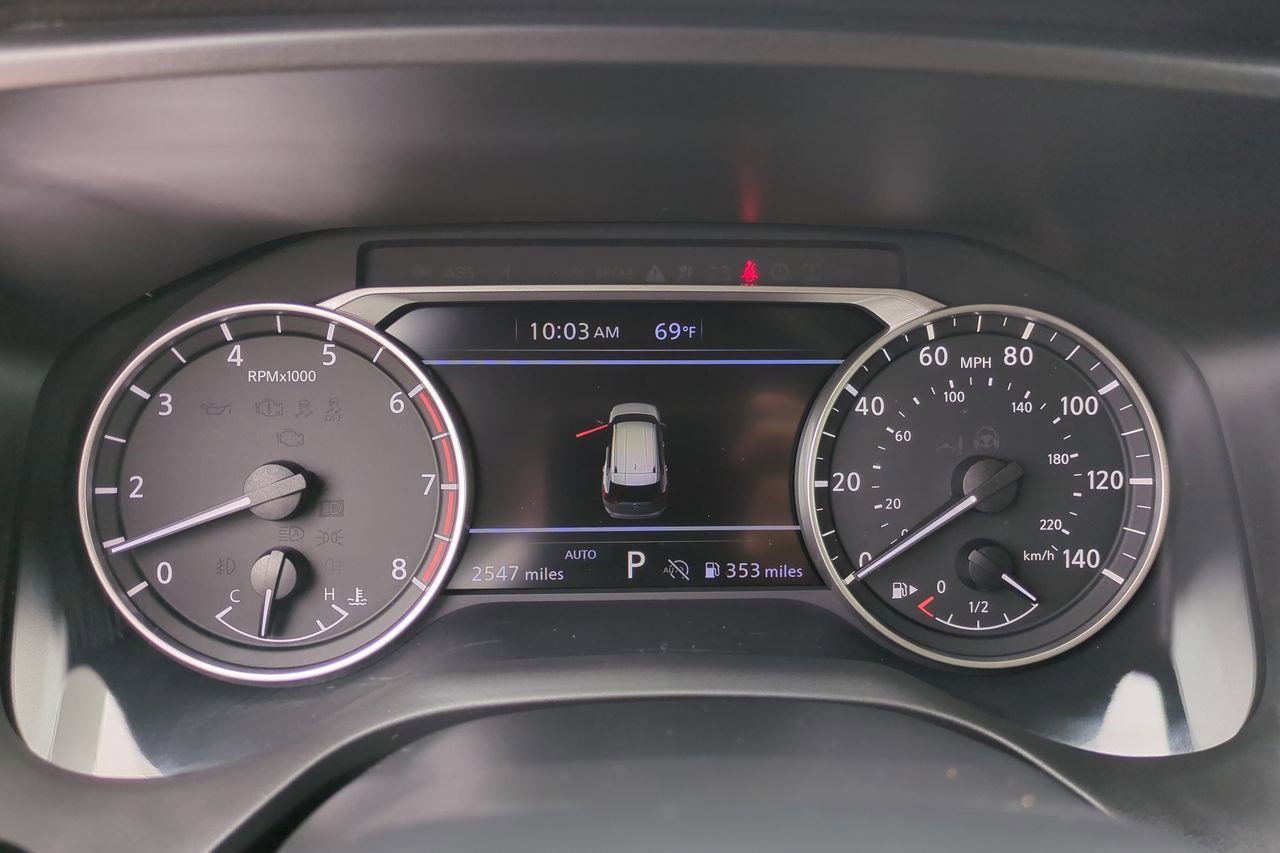 Certified 2025 Nissan Rogue SV image 14