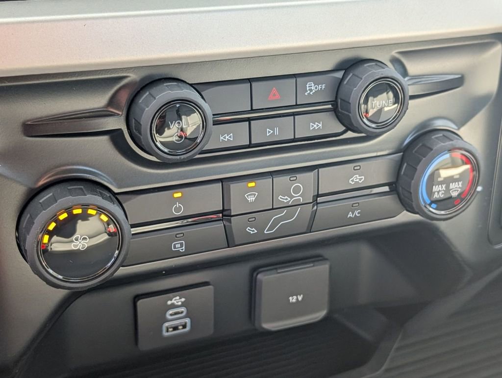 New 2026 Ford F550 4x4 Regular Cab Super Duty w/ Snow Plow Prep Package image 25