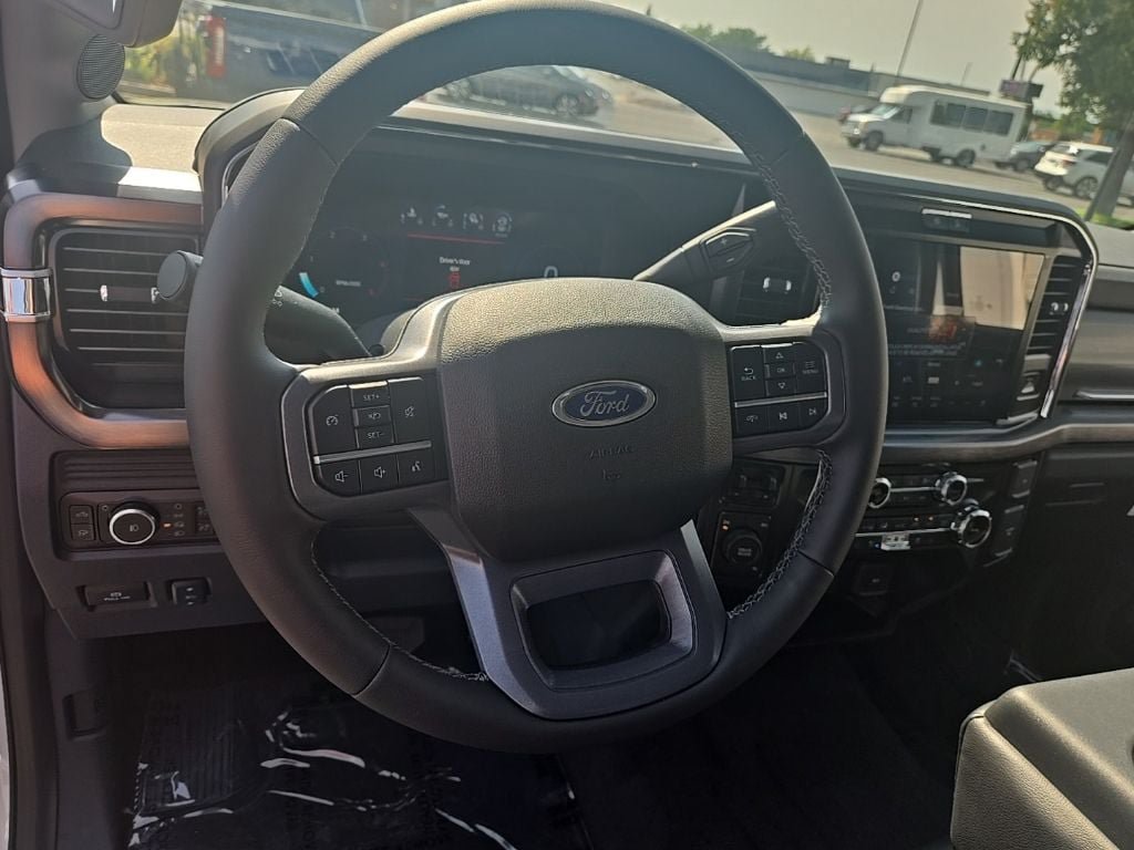 Used 2026 Ford F450 Lariat w/ FX4 Off-Road Package AWD/4WD image 14