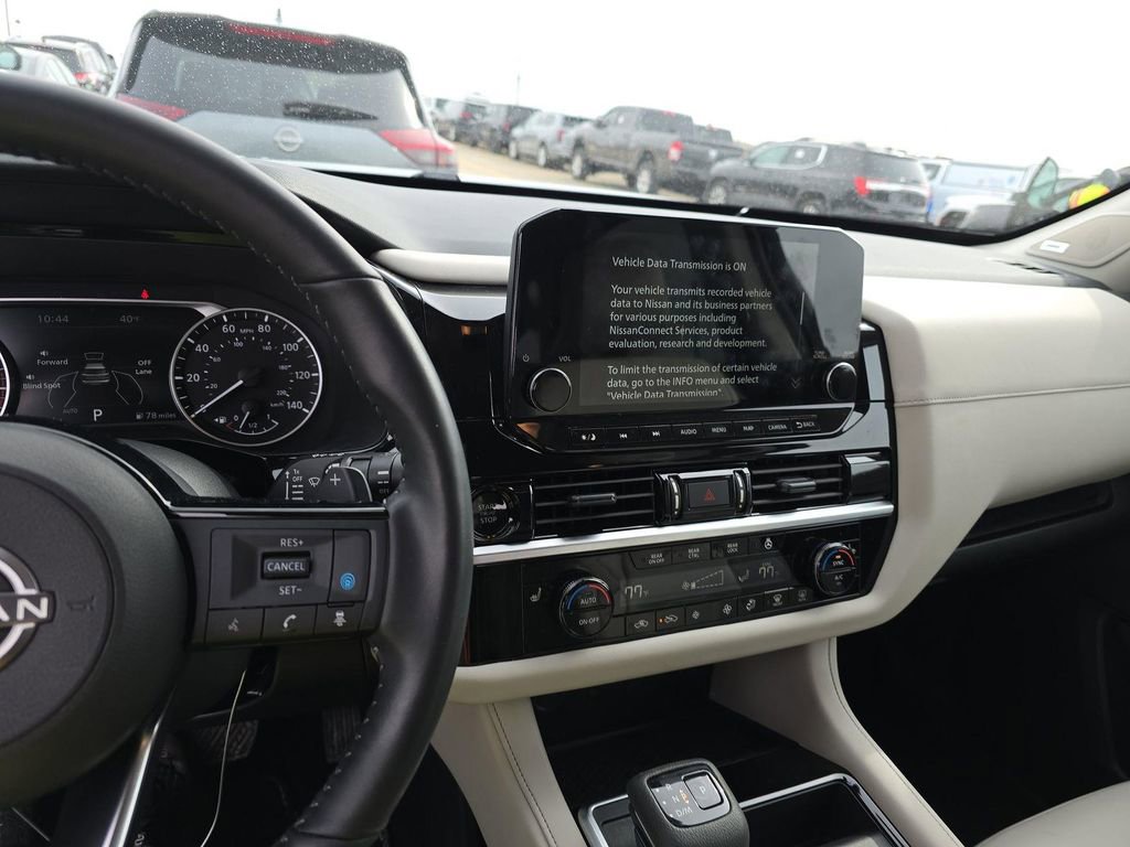 Certified 2025 Nissan Pathfinder SL w/ SL Premium Package image 12