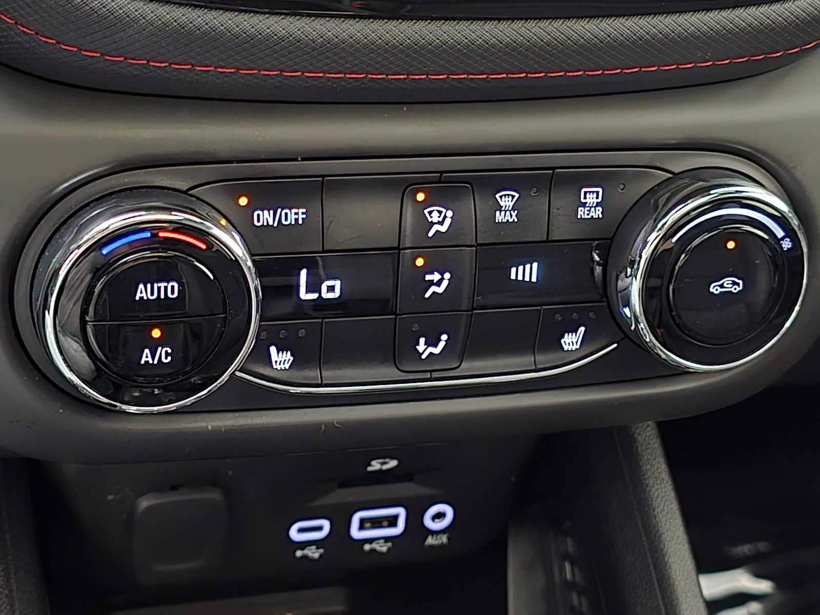 Used 2021 Chevrolet TrailBlazer RS w/ Sun and Liftgate Package AWD/4WD image 15