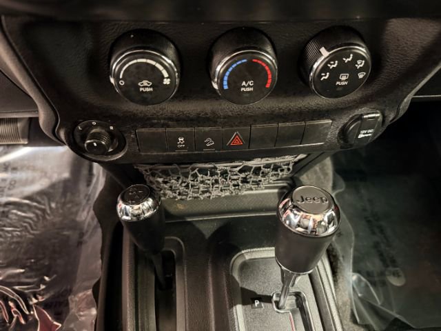 Used 2018 Jeep Wrangler Unlimited Sport S image 17