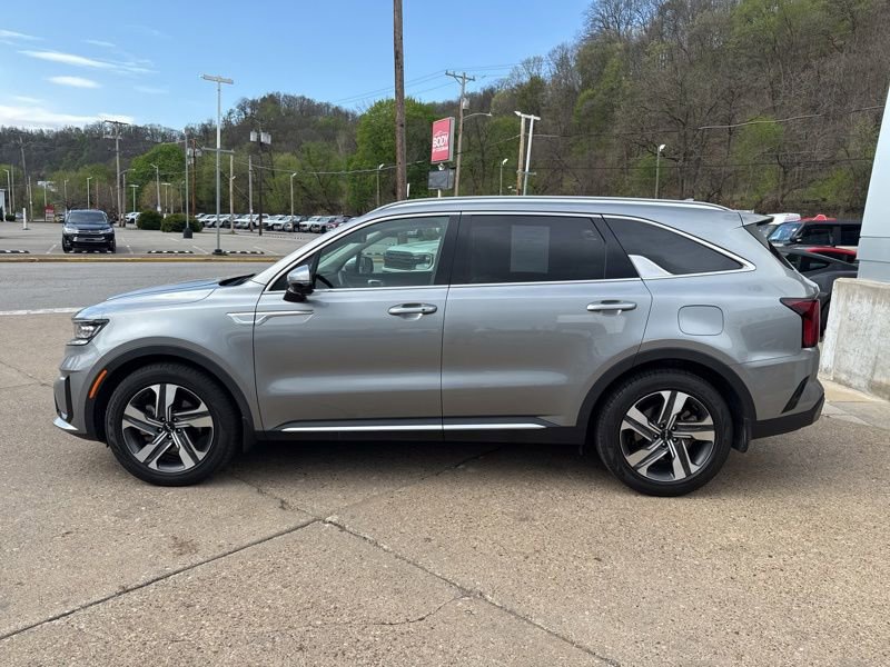 Used 2023 Kia Sorento SX Prestige w/ Panoramic Sunroof Package image 4