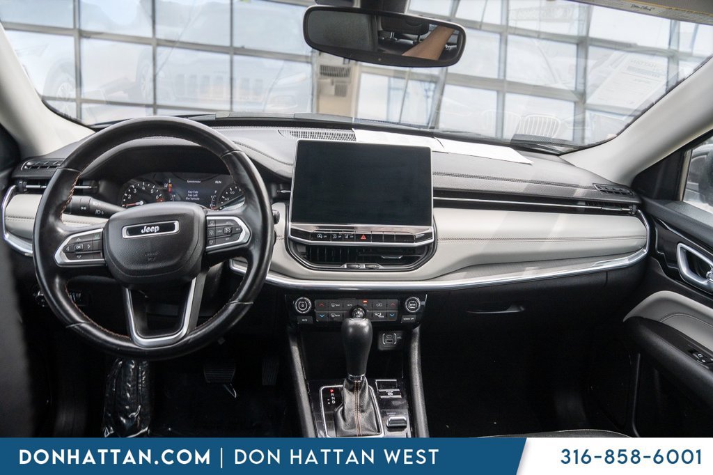 Used 2022 Jeep Compass Limited AWD/4WD image 4