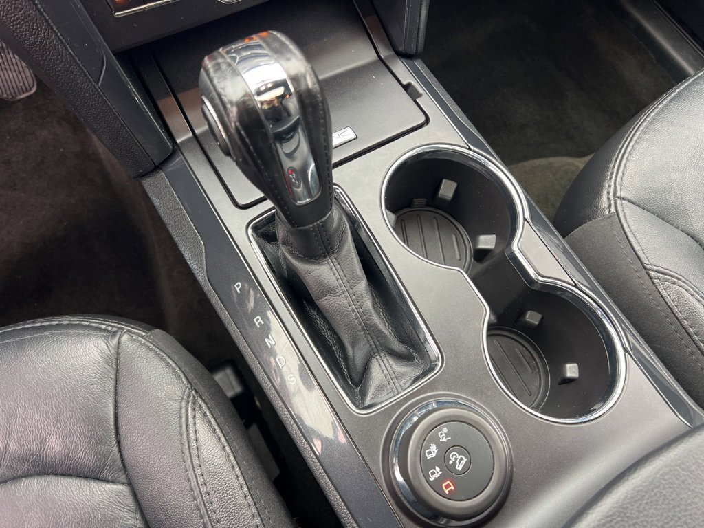 Used 2018 Ford Explorer XLT w/ Equipment Group 202A image 18