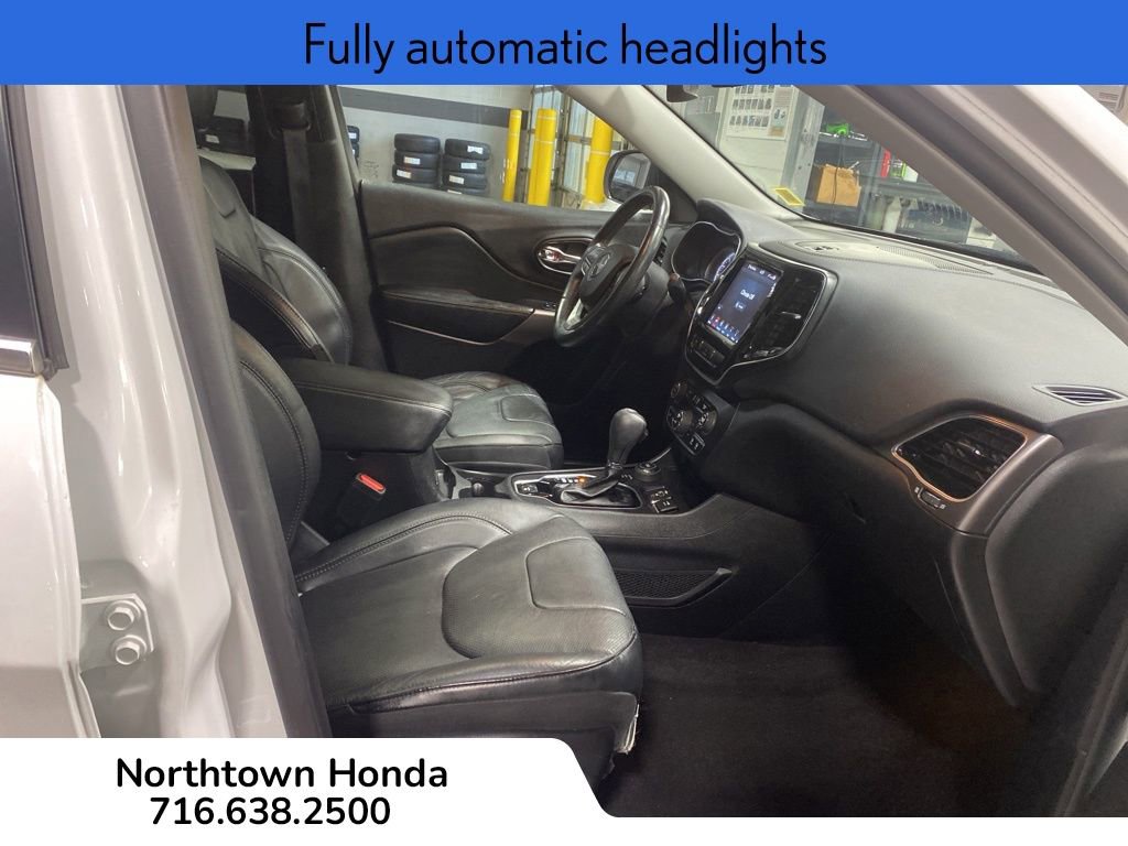 Used 2021 Jeep Cherokee Limited w/ Elite Package image 12