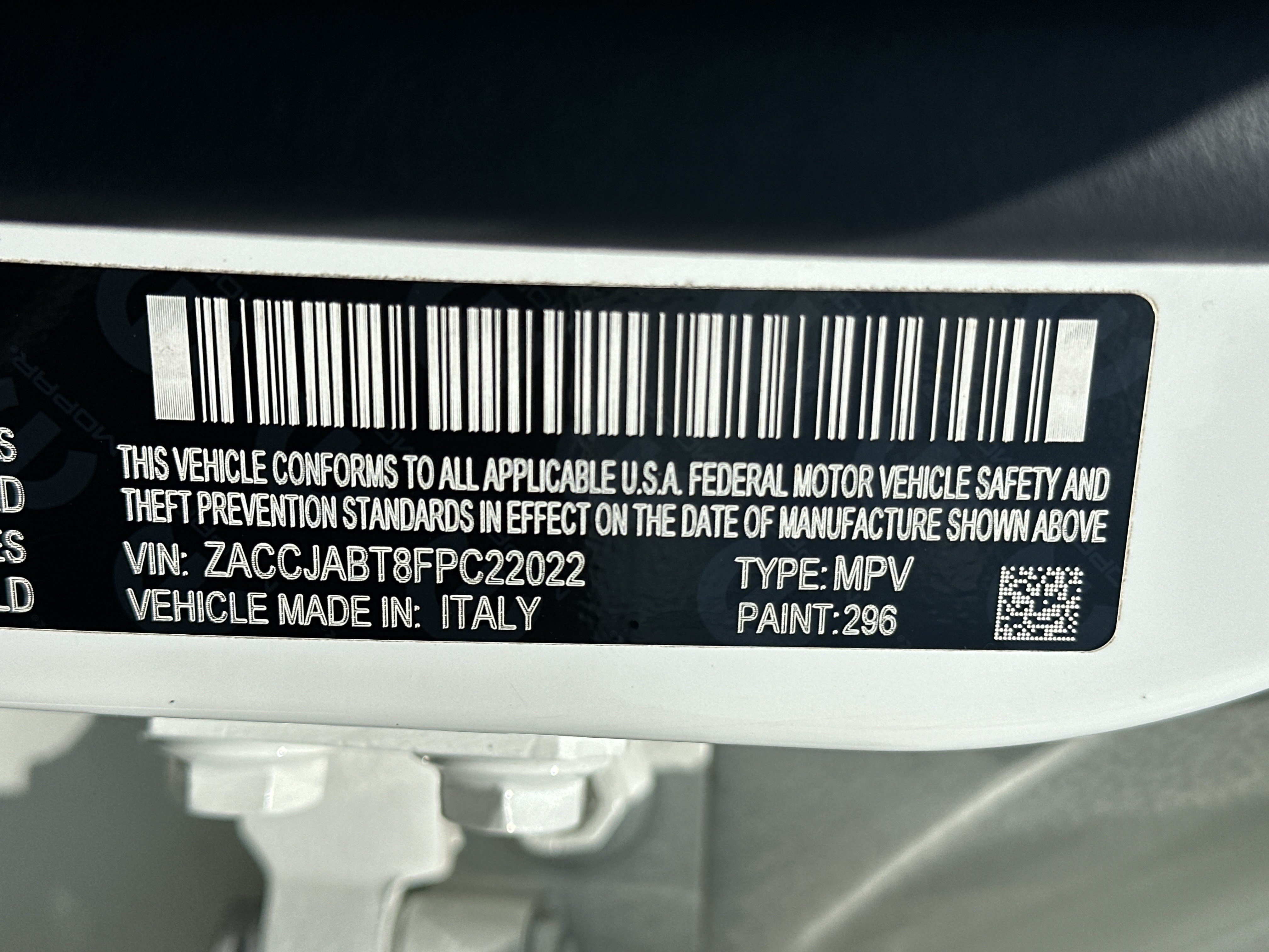Used 2015 Jeep Renegade Latitude w/ Popular Equipment Group FWD image 28