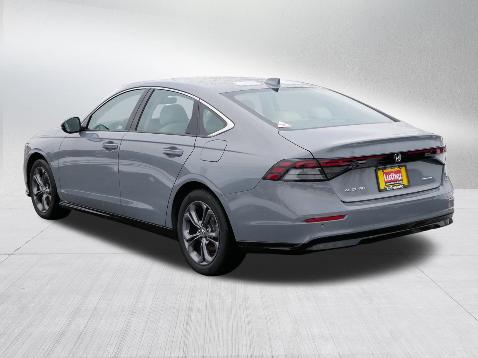 Certified 2025 Honda Accord EX-L image 5