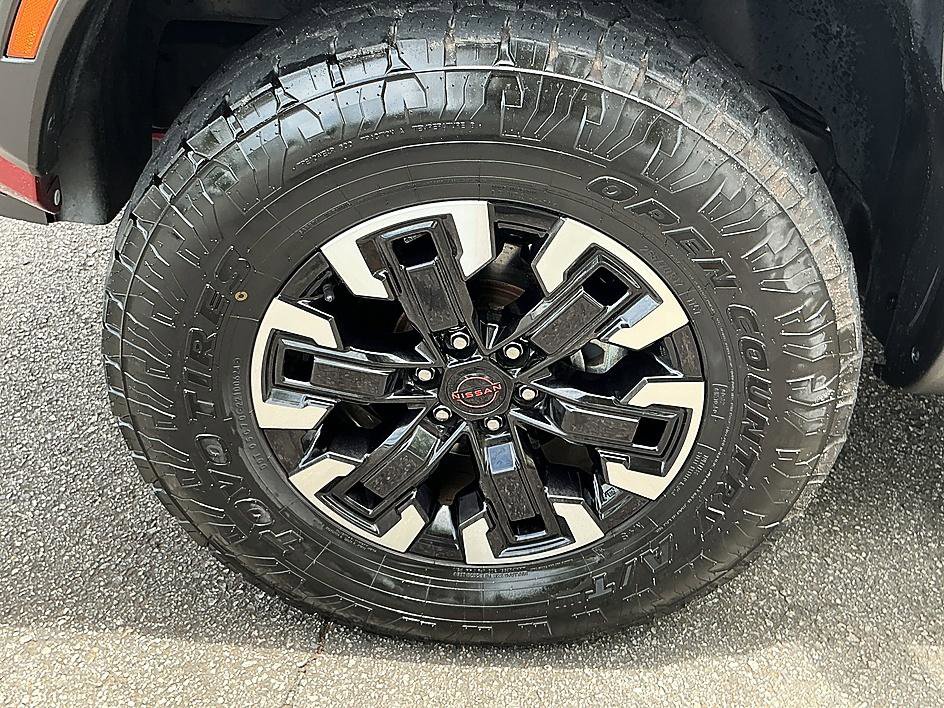 Used 2022 Nissan Frontier Pro-X RWD image 8
