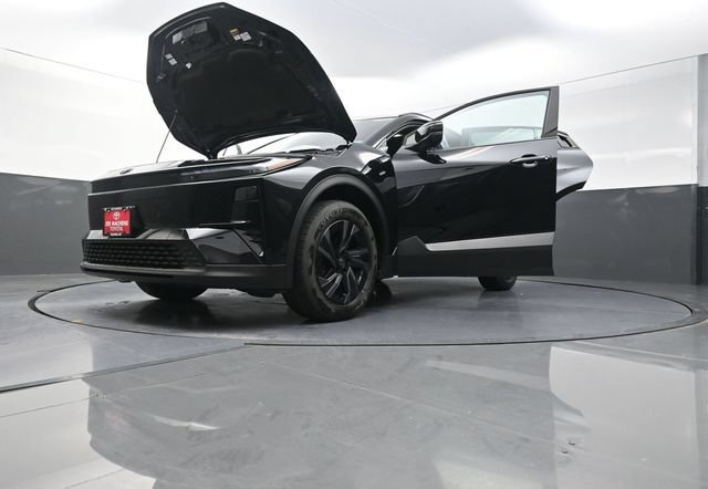 New 2026 Toyota C-HR AWD/4WD image 38