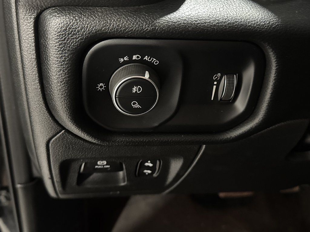 Used 2022 RAM 1500 Sport w/ Rebel Level 2 Equipment Group AWD/4WD image 30