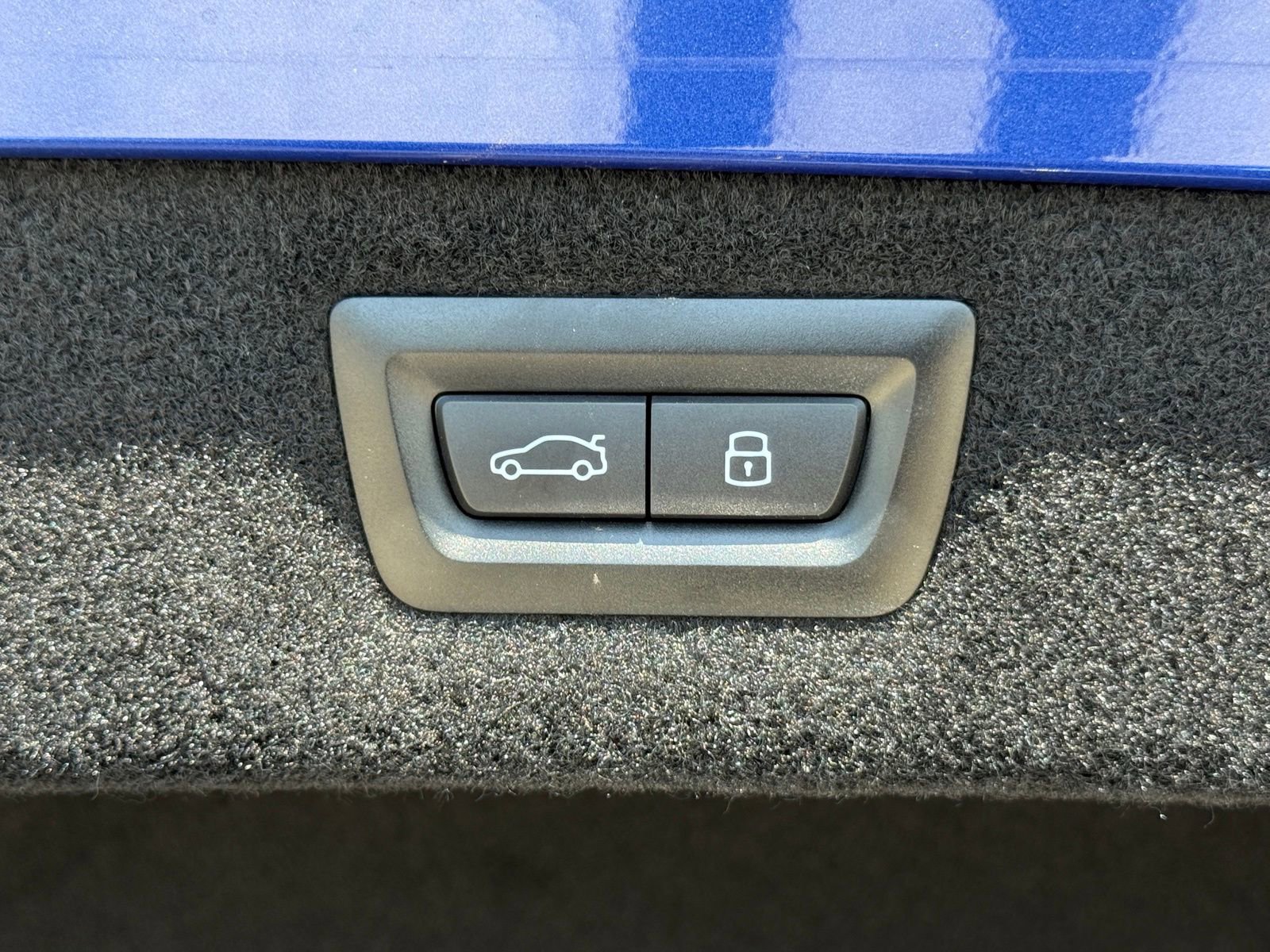 Used 2024 BMW M850i xDrive Coupe w/ M Carbon Exterior Package image 22