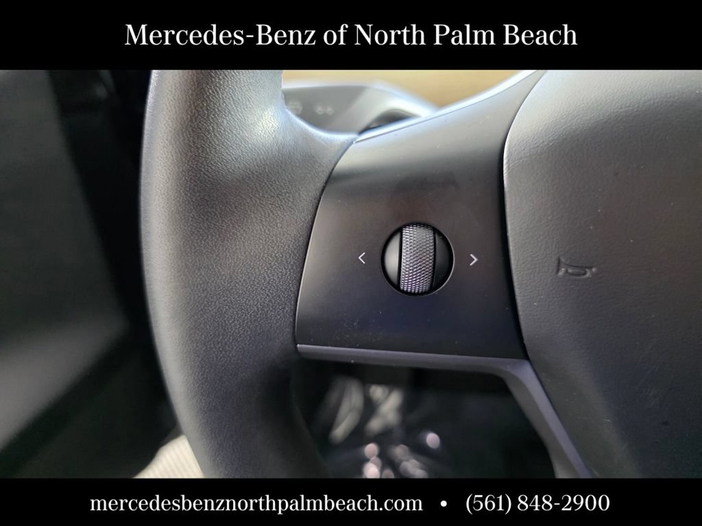 Used 2023 Tesla Model Y 2WD image 19