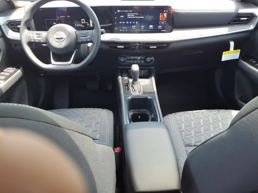 New 2026 Nissan Kicks SV w/ SV Premium Package FWD image 12