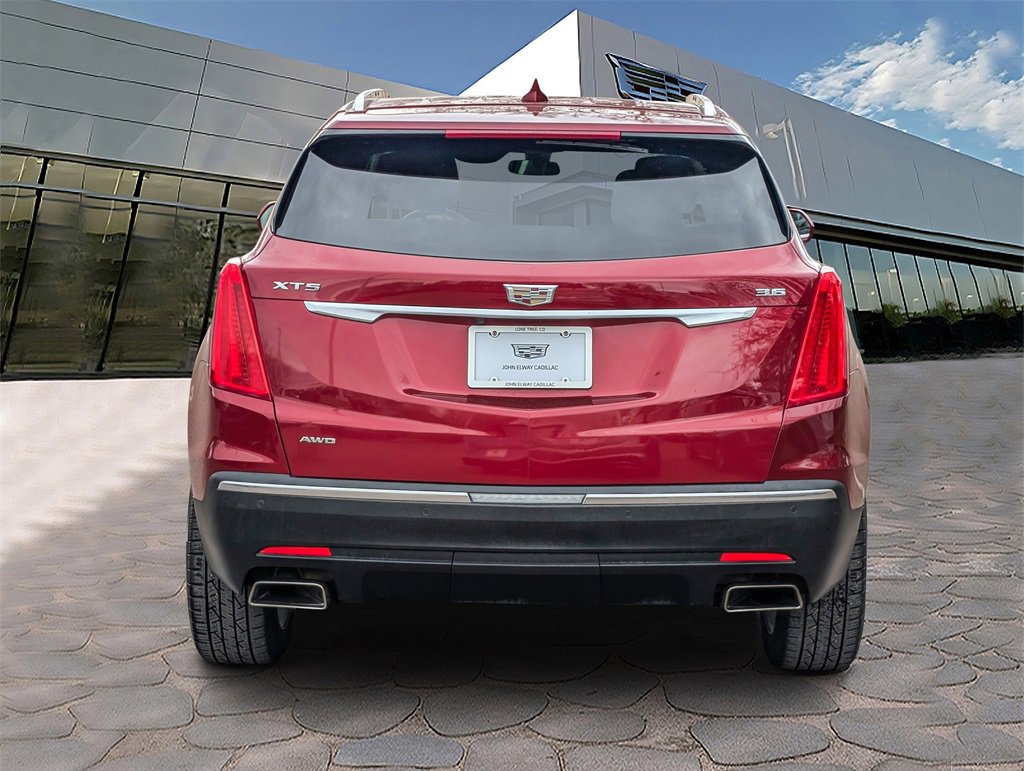 Used 2019 Cadillac XT5 Premium Luxury image 3