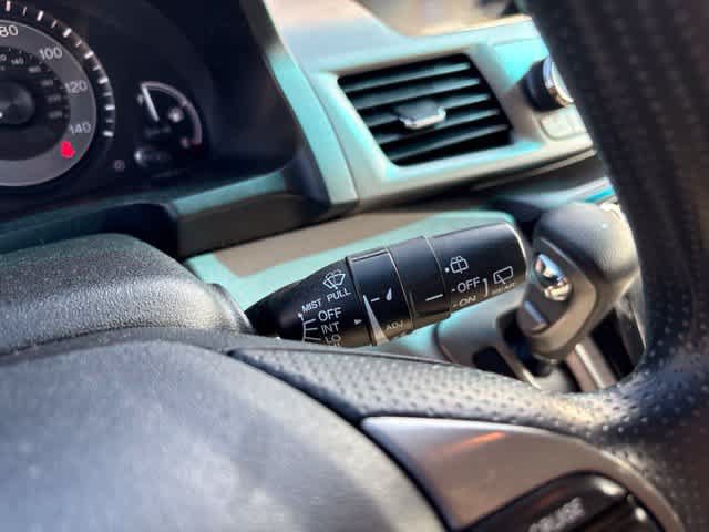 Used 2016 Honda Odyssey SE image 17