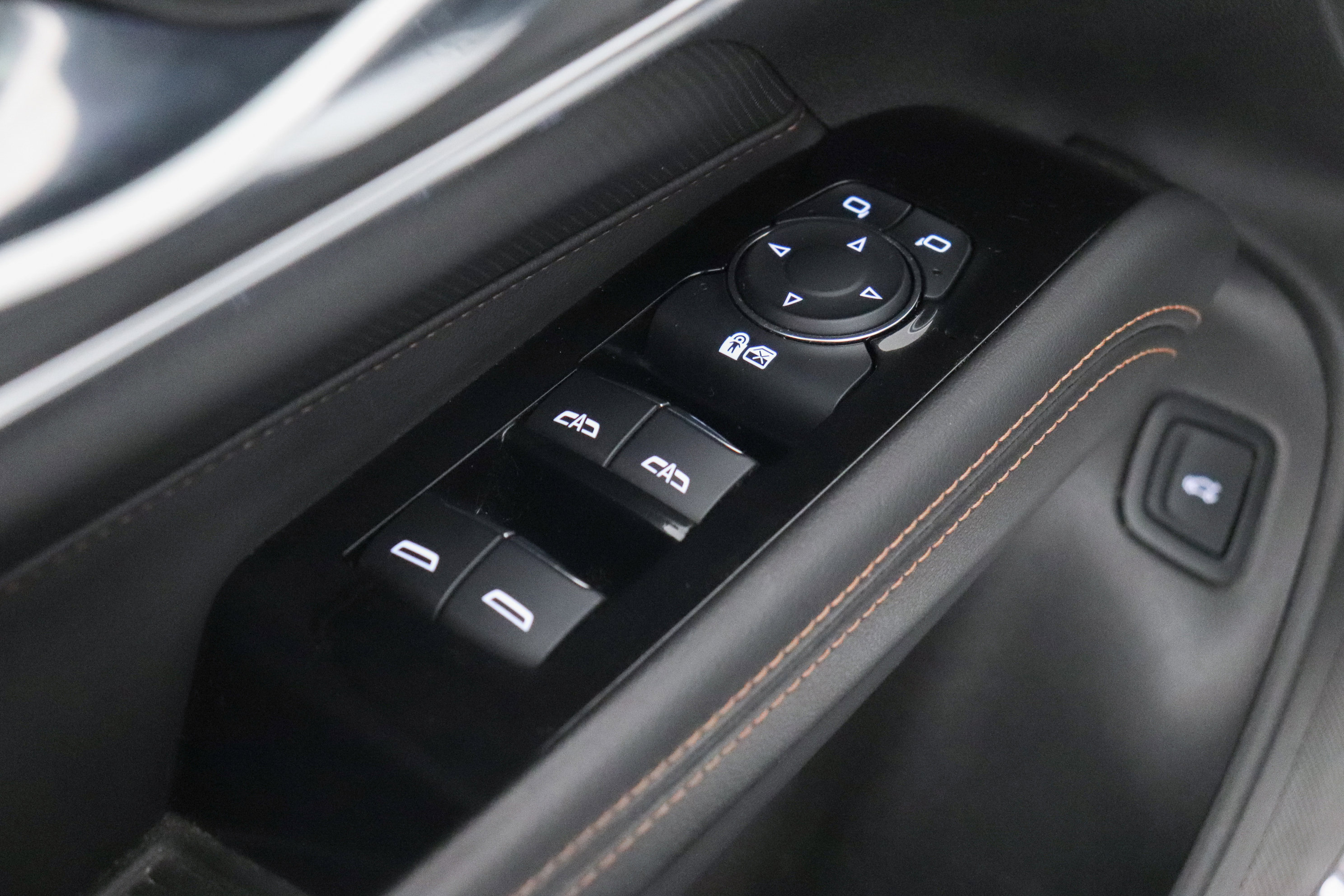 Used 2022 Cadillac CT4 V w/ Navigation Package image 12