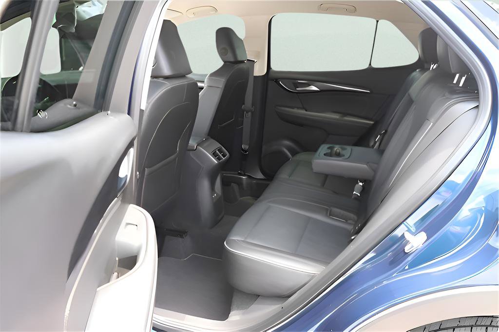 Used 2023 Buick Envision Essence image 23