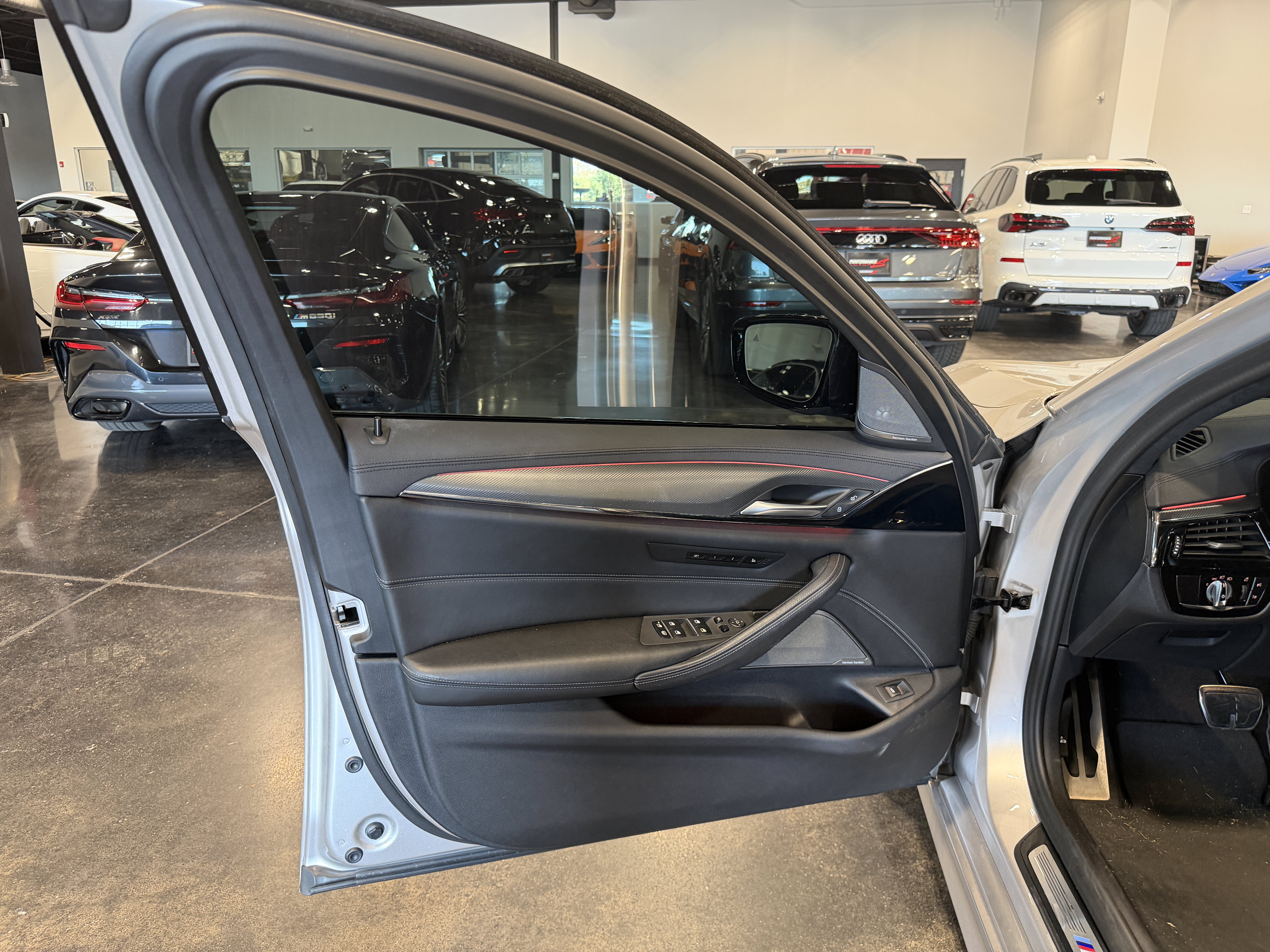 Used 2020 BMW M5 w/ Executive Package AWD/4WD image 9