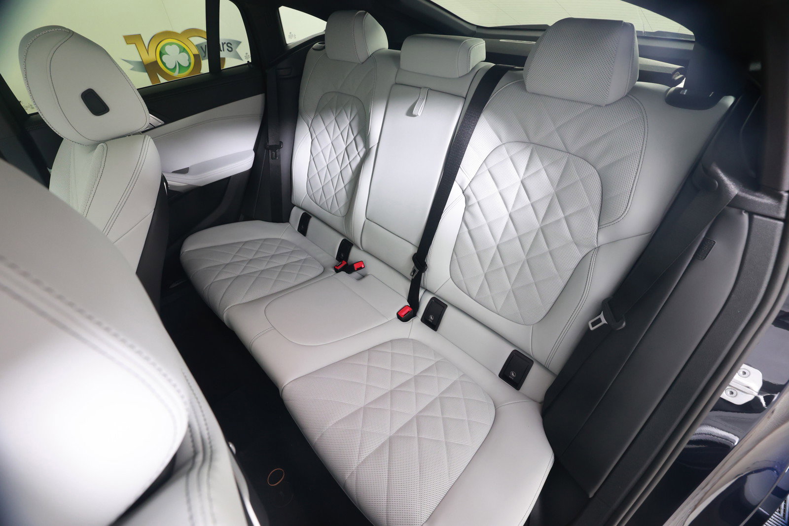 Used 2025 BMW X6 xDrive40i w/ Parking Assistance Package image 22