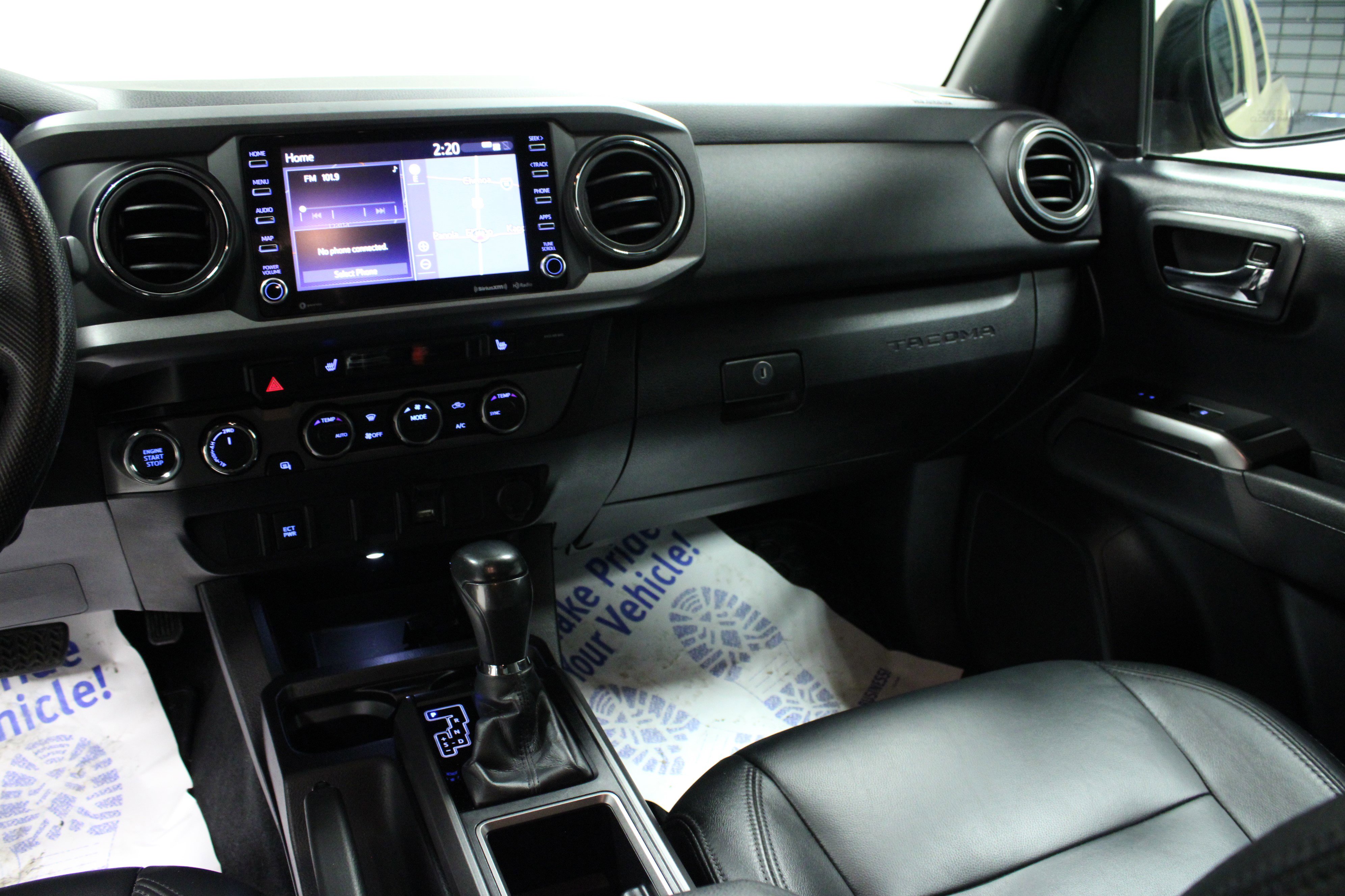 Used 2020 Toyota Tacoma TRD Off-Road image 19