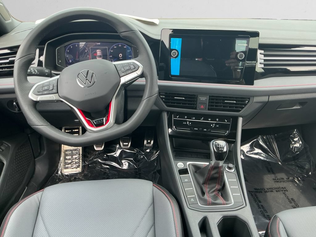 New 2026 Volkswagen Jetta GLI Autobahn FWD image 10