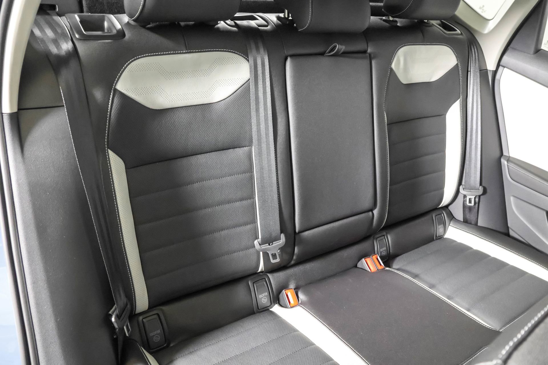 New 2026 Volkswagen Taos SEL AWD/4WD image 40